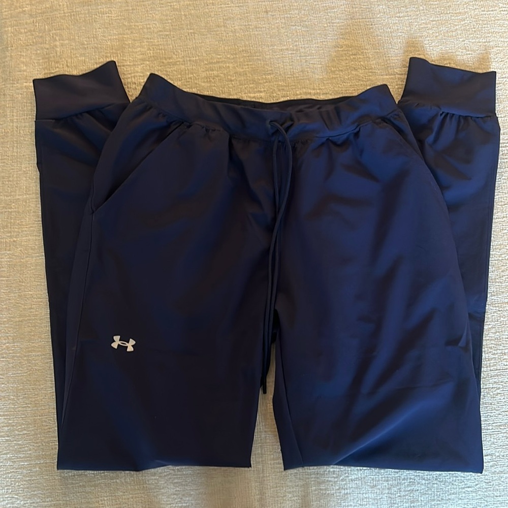 Under Armour XS navy joggers
